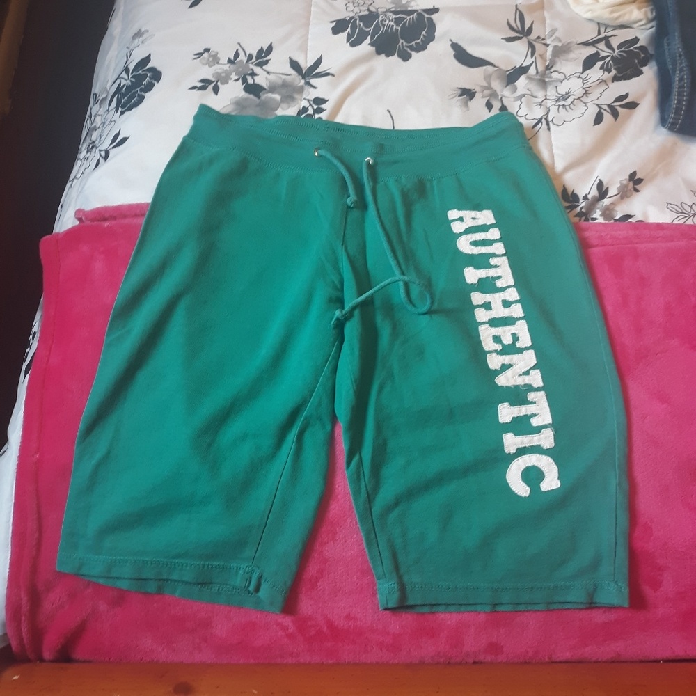 Na Na Fashion Capri sweats